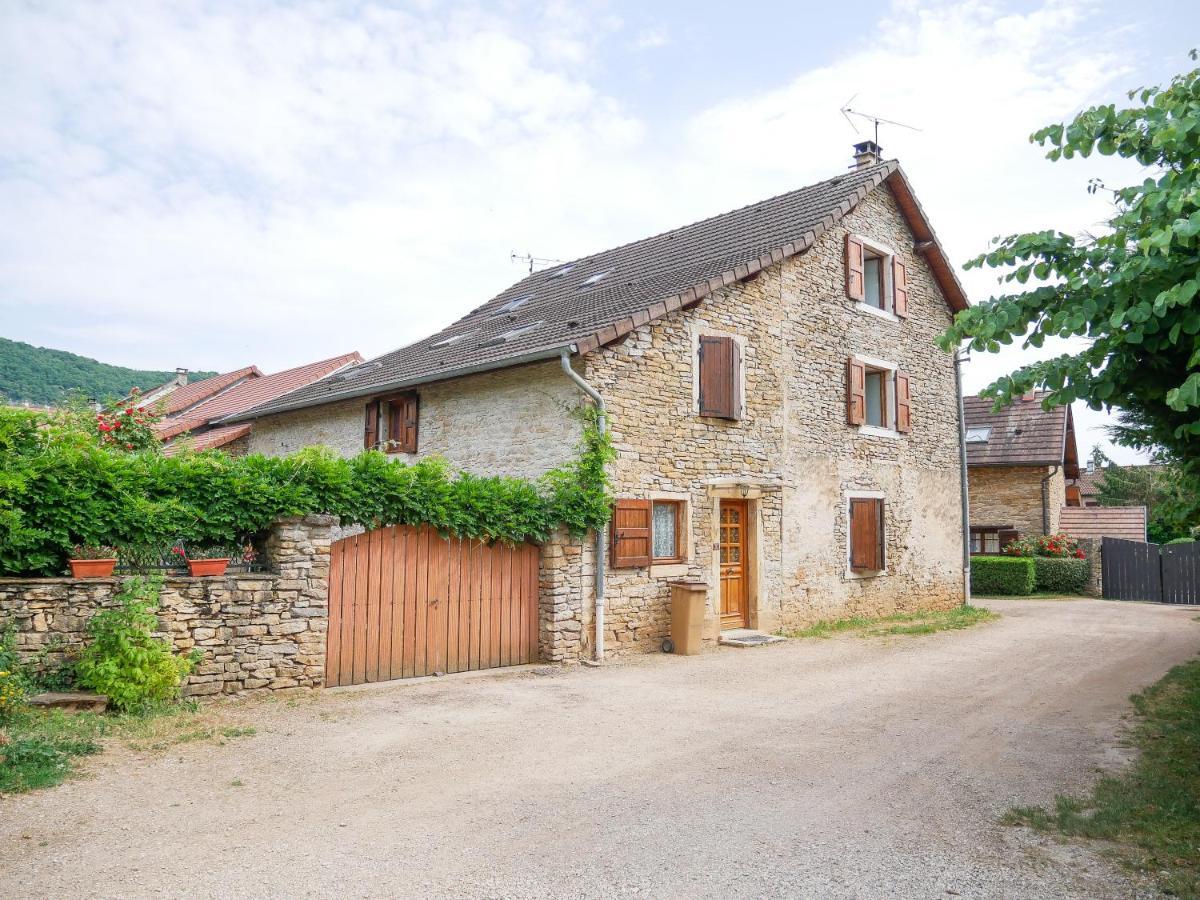 Gite Du Lavoir Leyrieu Eksteriør billede